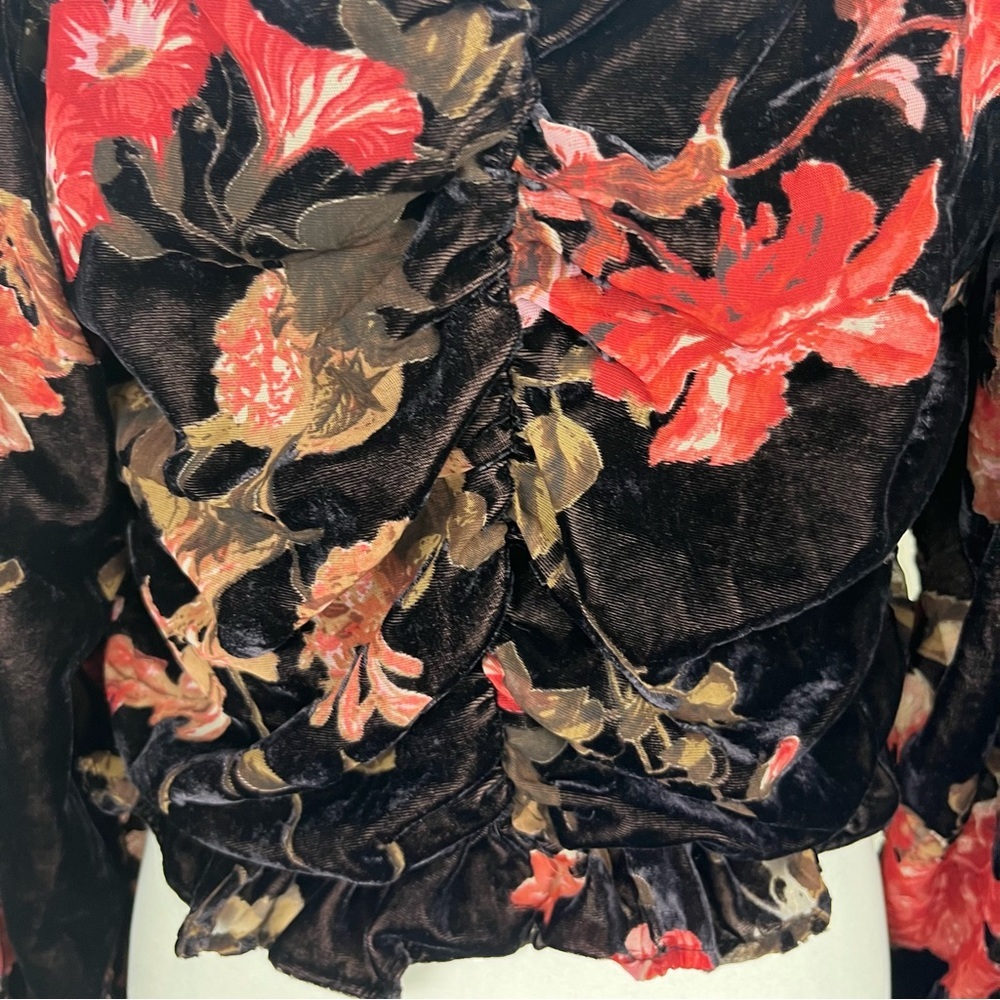 BY TOGETHER BURNOUT LONG SLEEVE VELOUR FLORAL CROP TOP SIZE MEDIUM - Picture 11 of 16